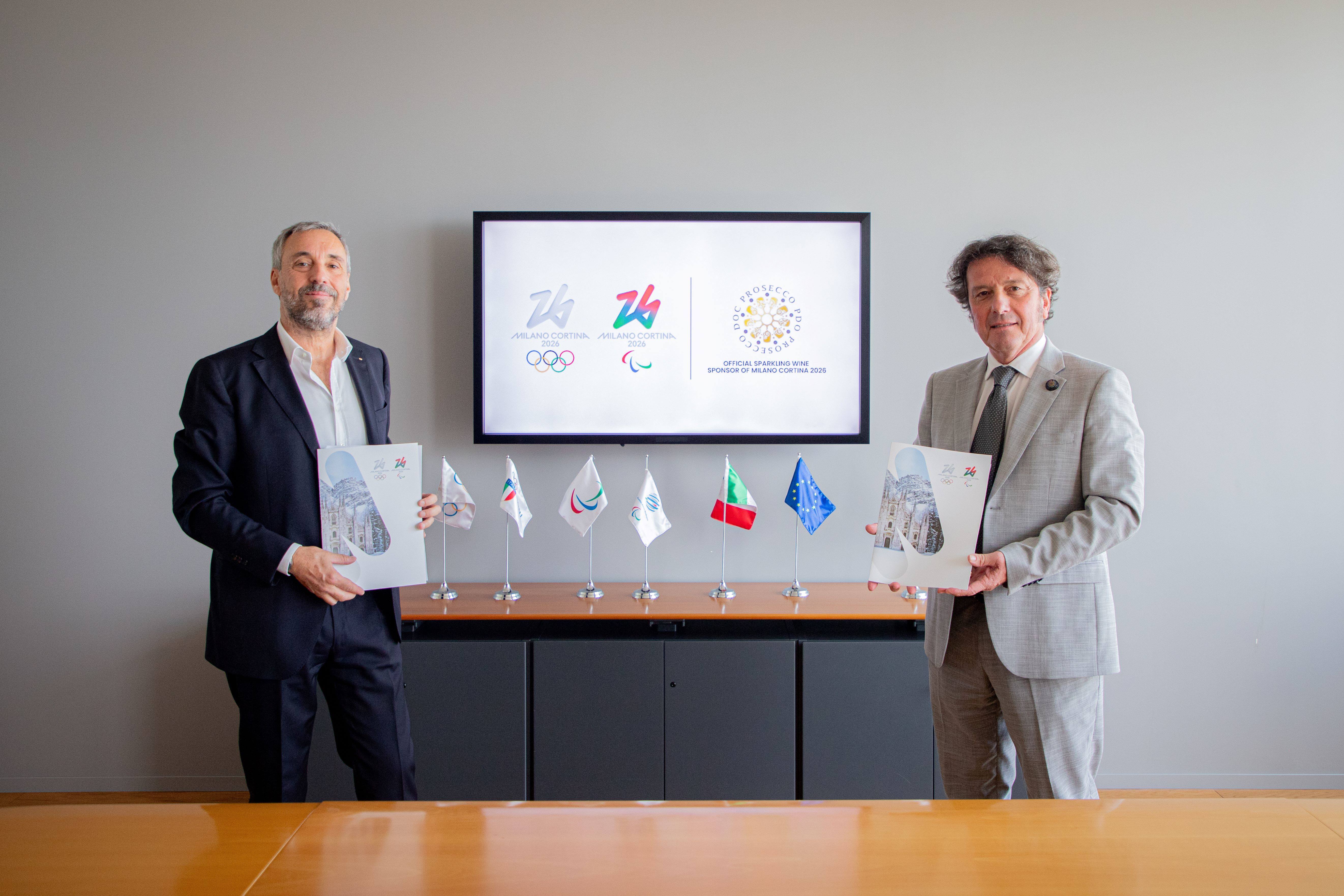 Photo d'Andrea Varnier, directeur général de Milan Cortina 2026 et Stefano Zanette, président du Consortium Prosecco DOC 